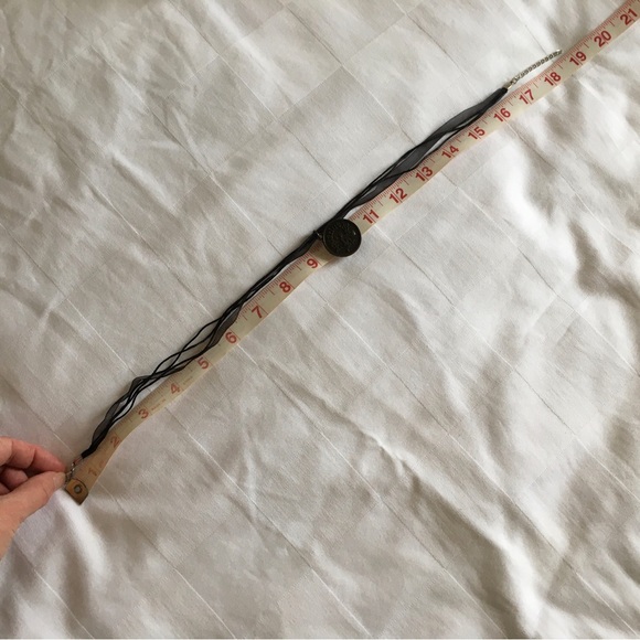 Maple Leaf Mittens Necklace - Picture 6 of 6